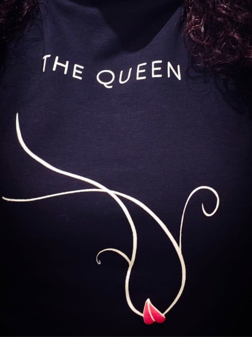 Turtle Neck - The Queen - Women T-shirt - Black